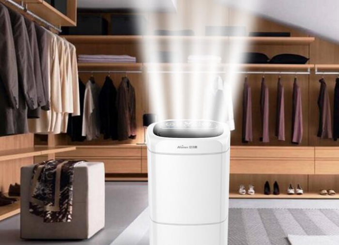 除濕機(jī)簡單實(shí)用,極限挑戰(zhàn)梅雨天